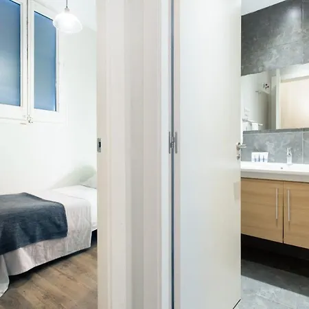 Bright And Modern 2bedroom In Ramblas 2 1a * Barcelone